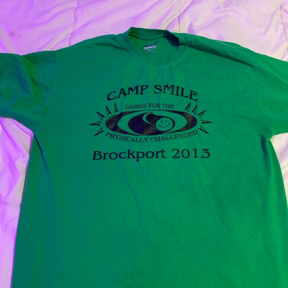green short sleeve tee
